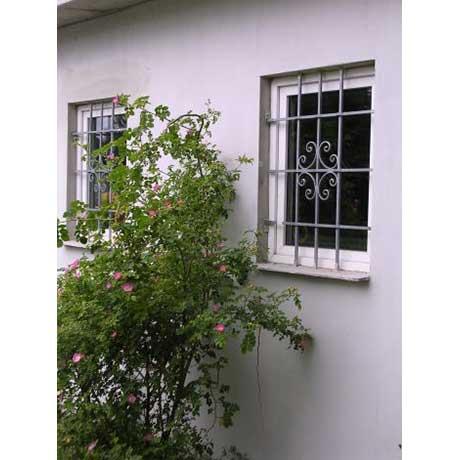 Fenstergitter_Zierelemente_Heidenescher_Koeln